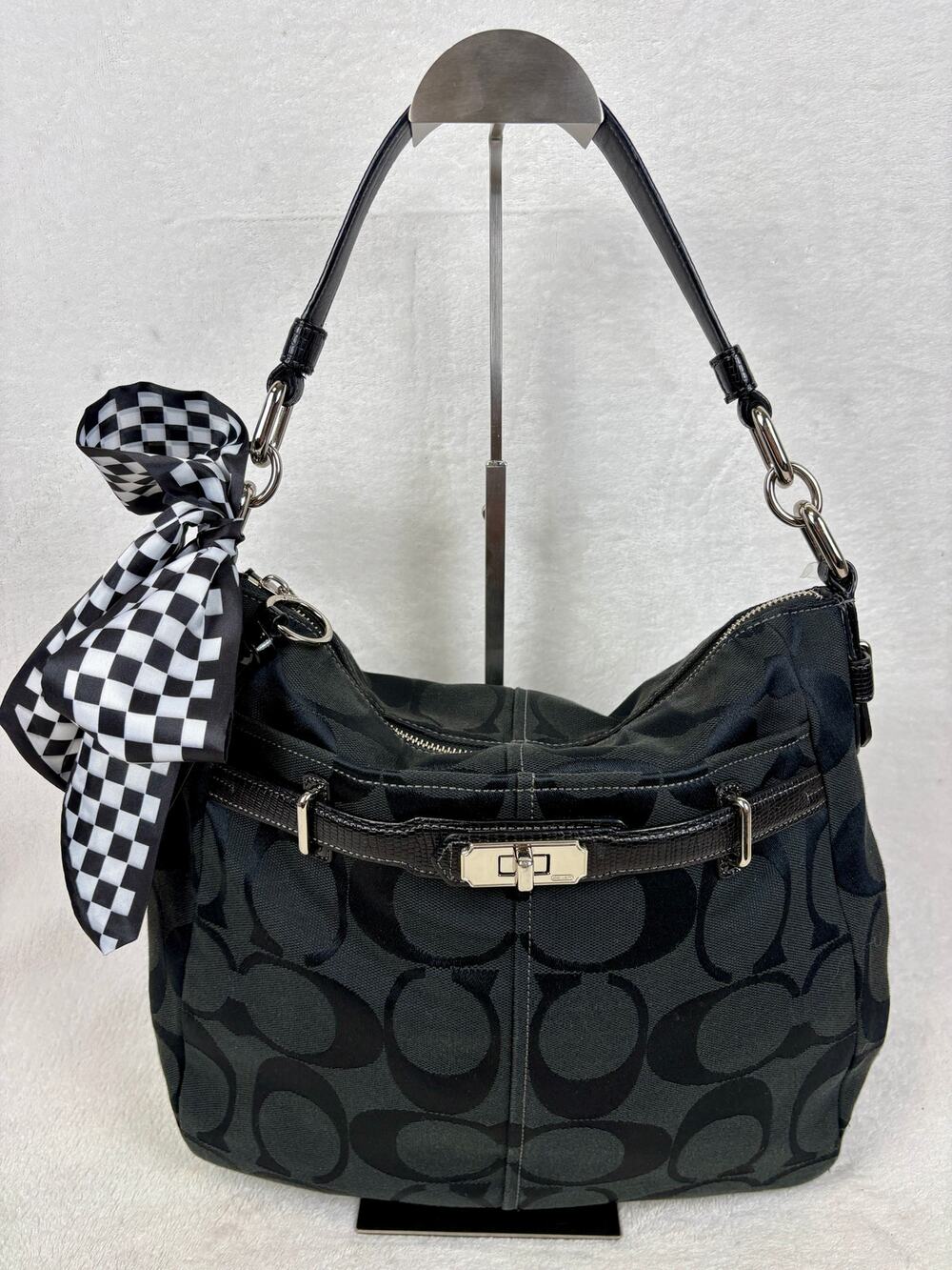 Coach Chelsea Ashlyn Signature Hobo in Black Jacquard